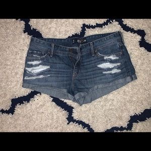 Women’s Hollister short short low rise shorts
